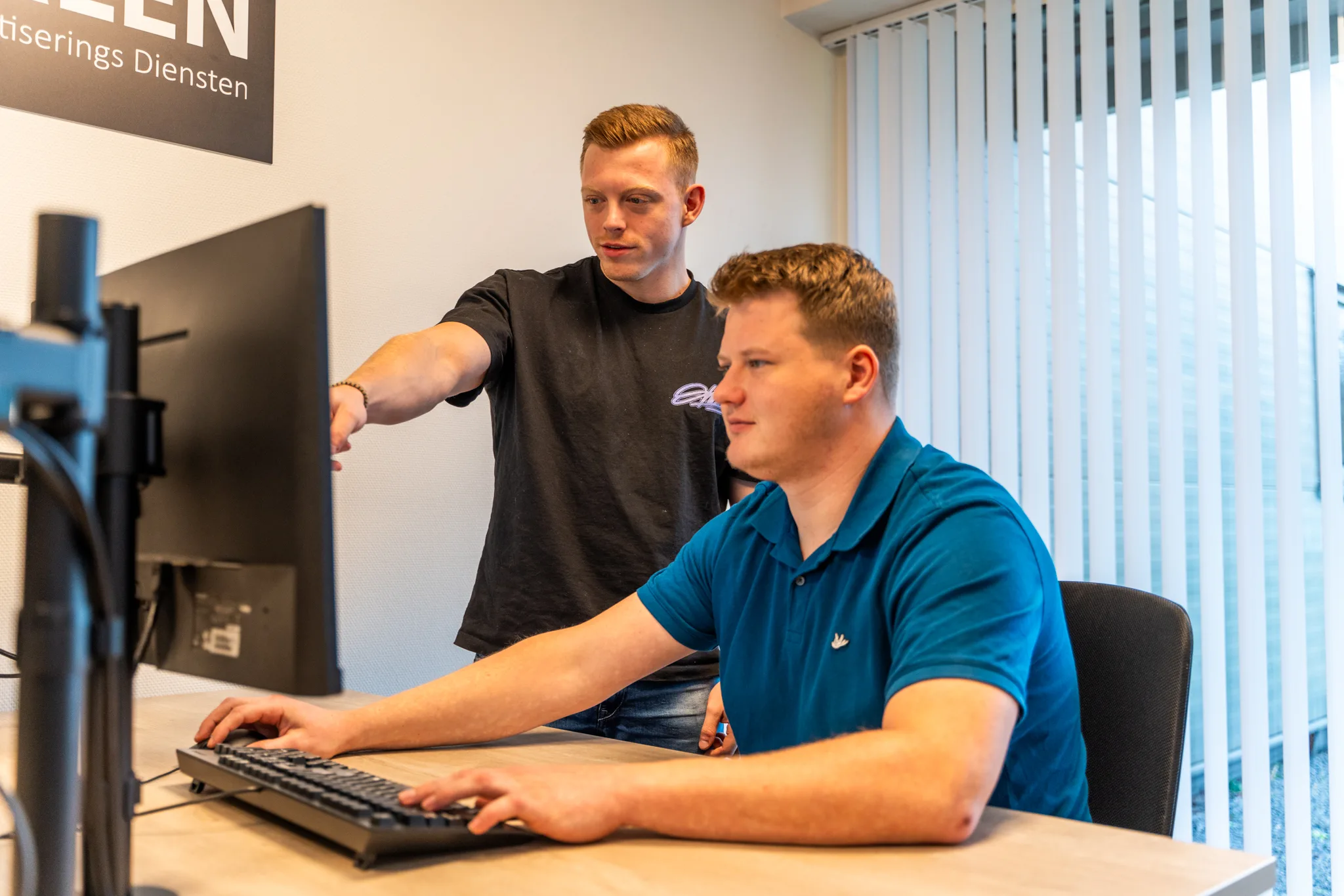 Specialisten van Van Rosmalen Automatisering bij directe ransomware-respons